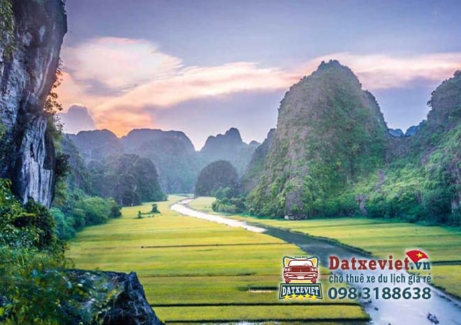 Datxeviet car rental with driver bảng giá thuê xe du lịch tại Hà Nội